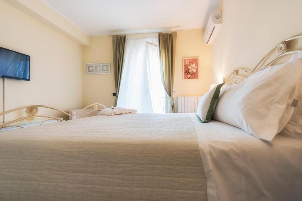 San Pietro Bed and Breakfast Noto Exteriör bild