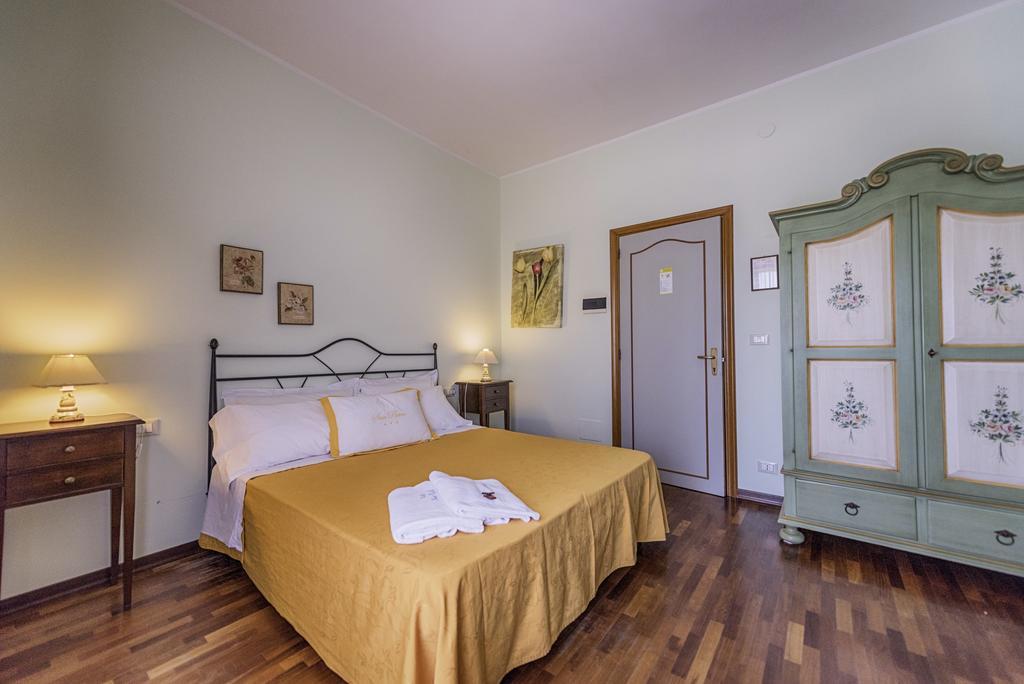San Pietro Bed and Breakfast Noto Exteriör bild